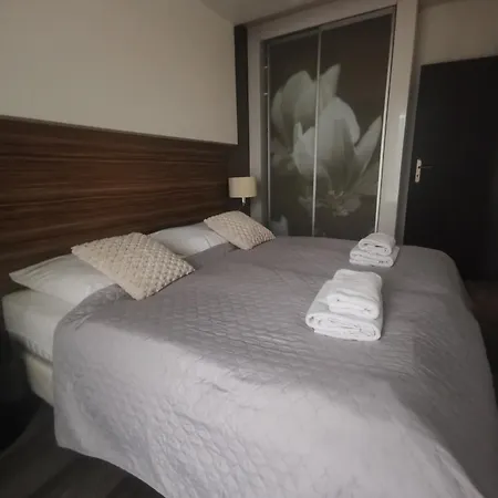 Diva 2-pokojowy Prywatny كولوبرزيغ